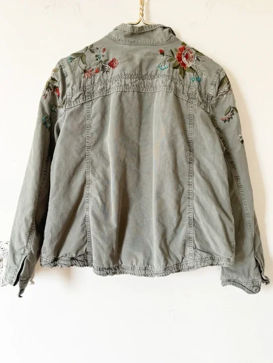 American Eagle Boho Floral Embroidered Military Army Utility Jacket M - Picture 4 of 9